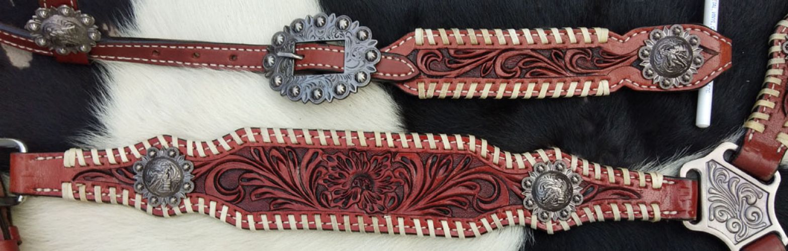 Showman One Ear Headstall and Breastcollar Set with Floral Tooling and Barrel Racer Conchos #4
